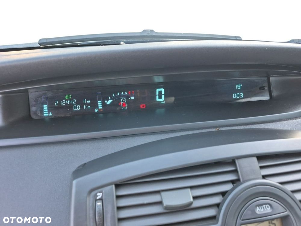 Renault Scenic 1.6 16V Dynamique - 14