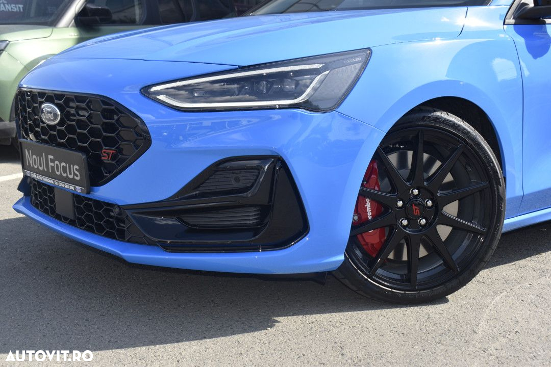 Ford Focus - 11