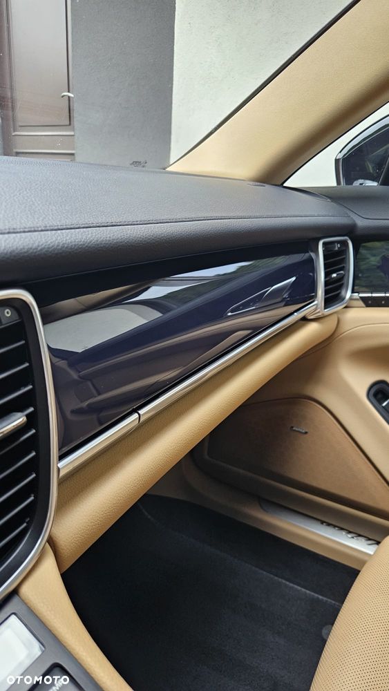 Porsche Panamera 4 PDK Edition - 30