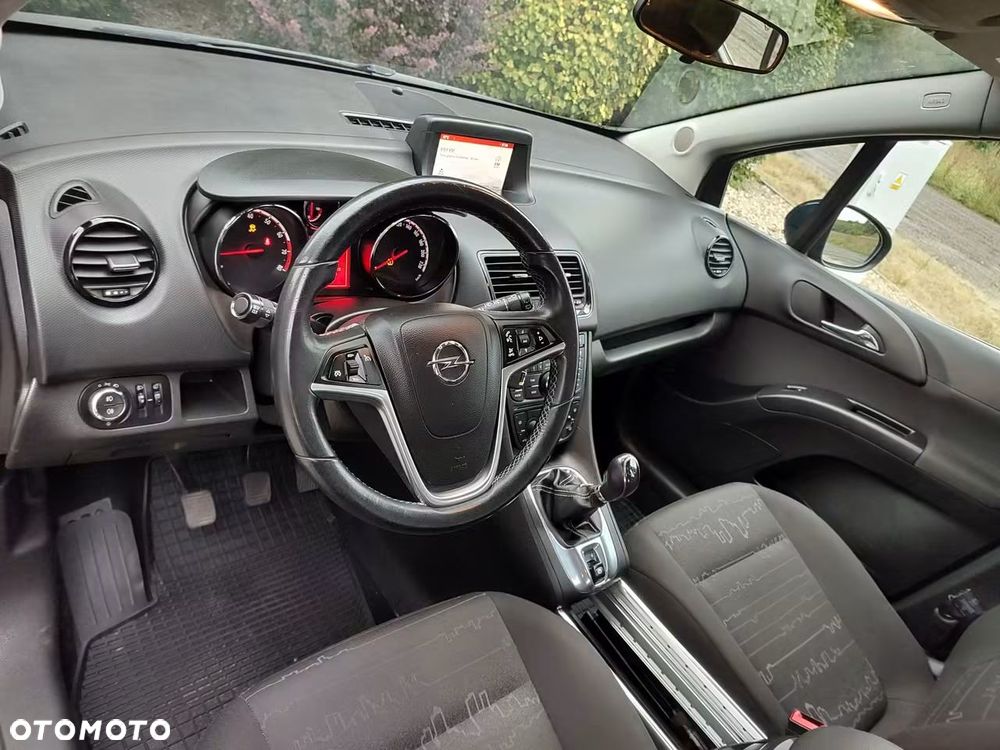 Opel Meriva - 8