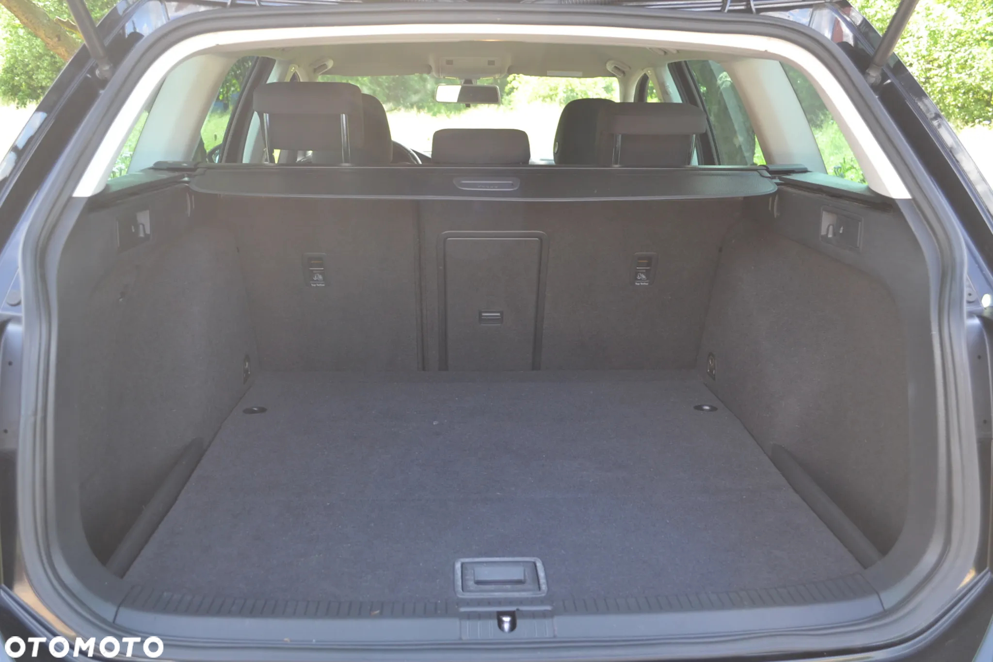 Volkswagen Golf VI 1.2 TSI BlueMot Comfortline - 15