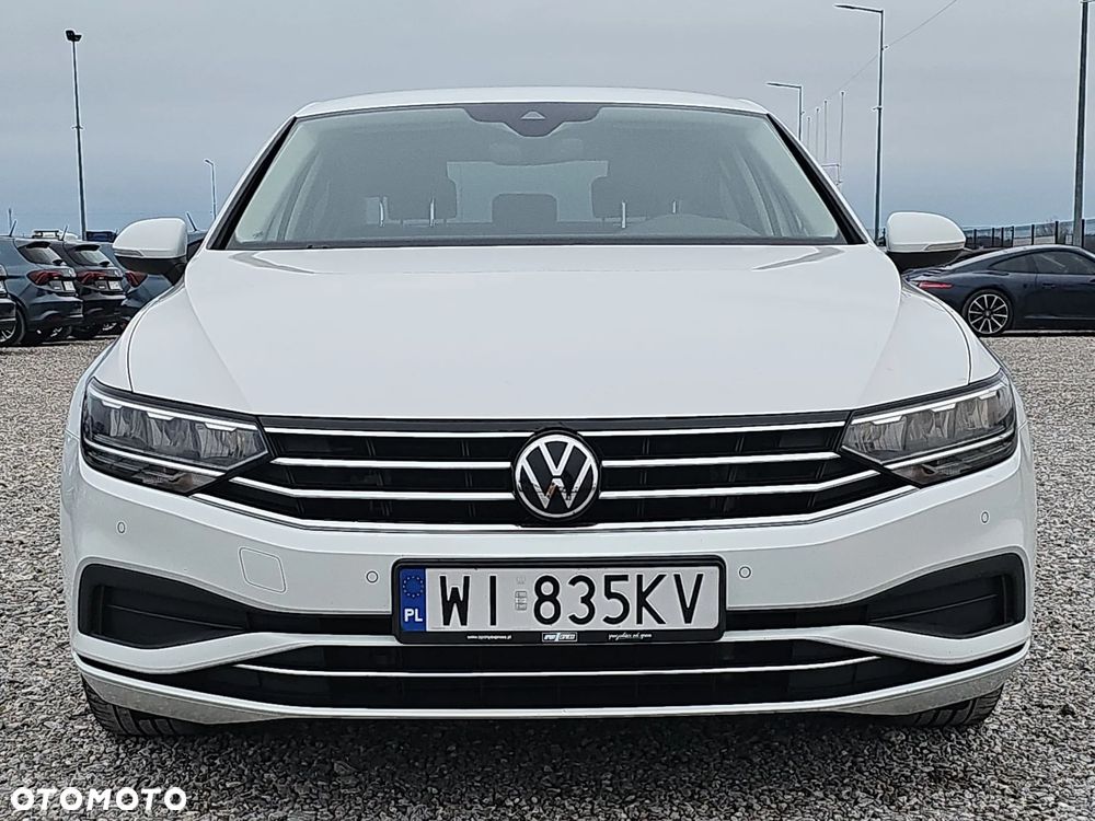 Volkswagen Passat 2.0 TSI Business DSG - 2