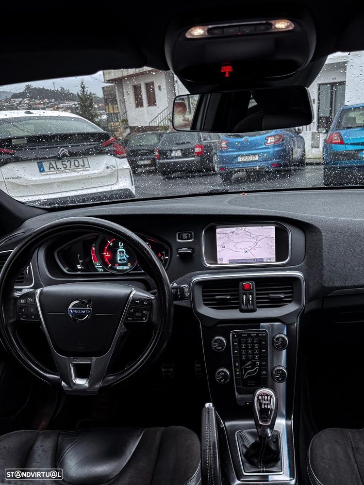 Volvo V40 1.6 D2 R-Design - 9