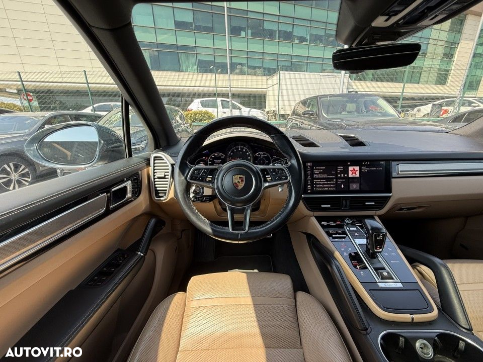 Porsche Cayenne - 20