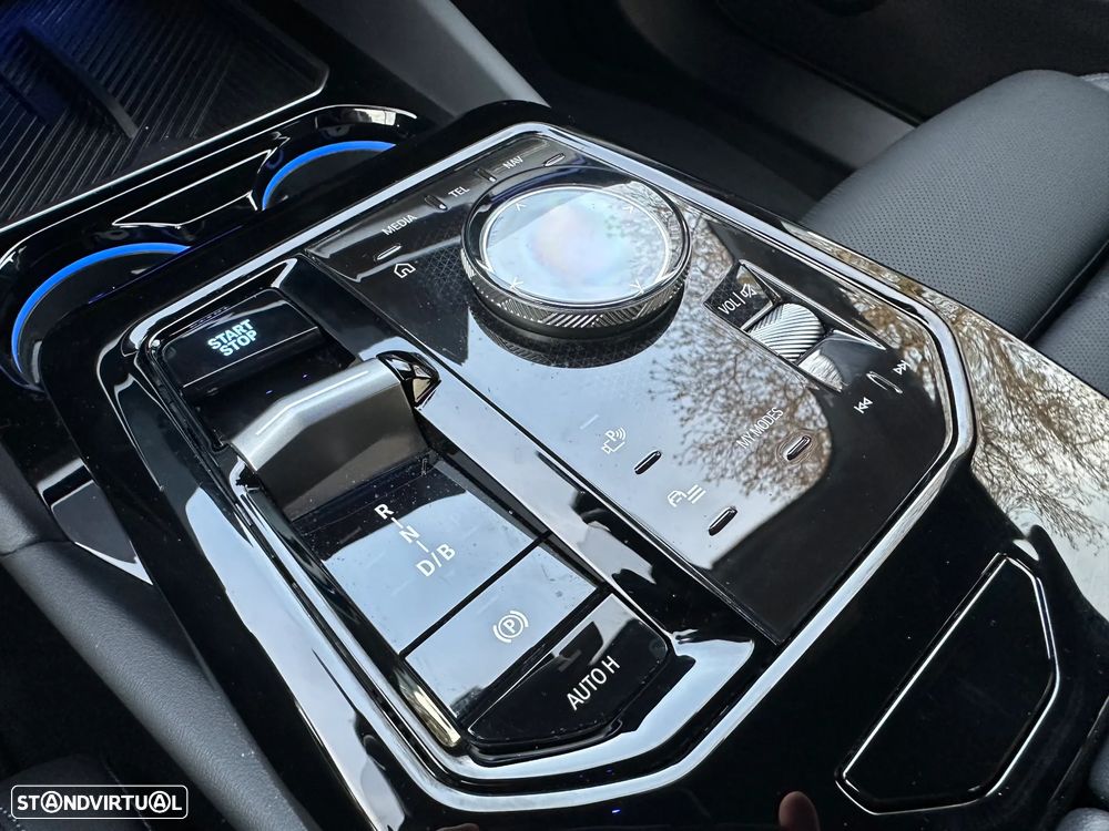 BMW i5 eDrive40 Pack Desportivo M - 28