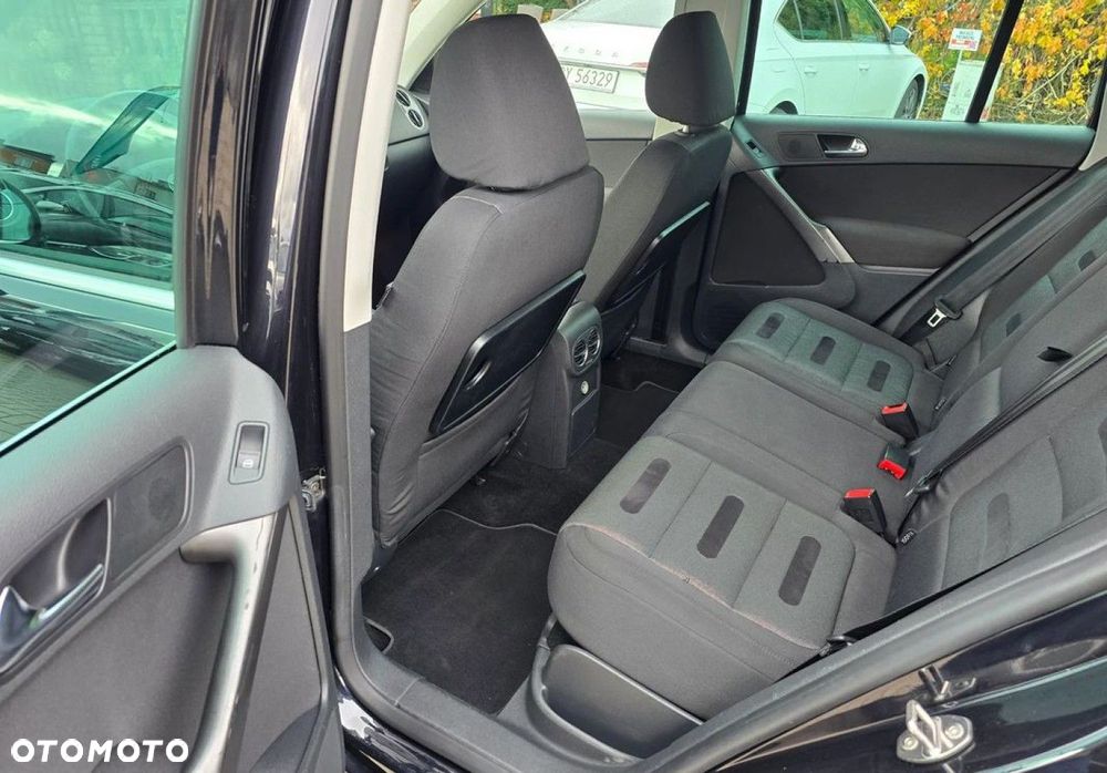 Volkswagen Tiguan - 10