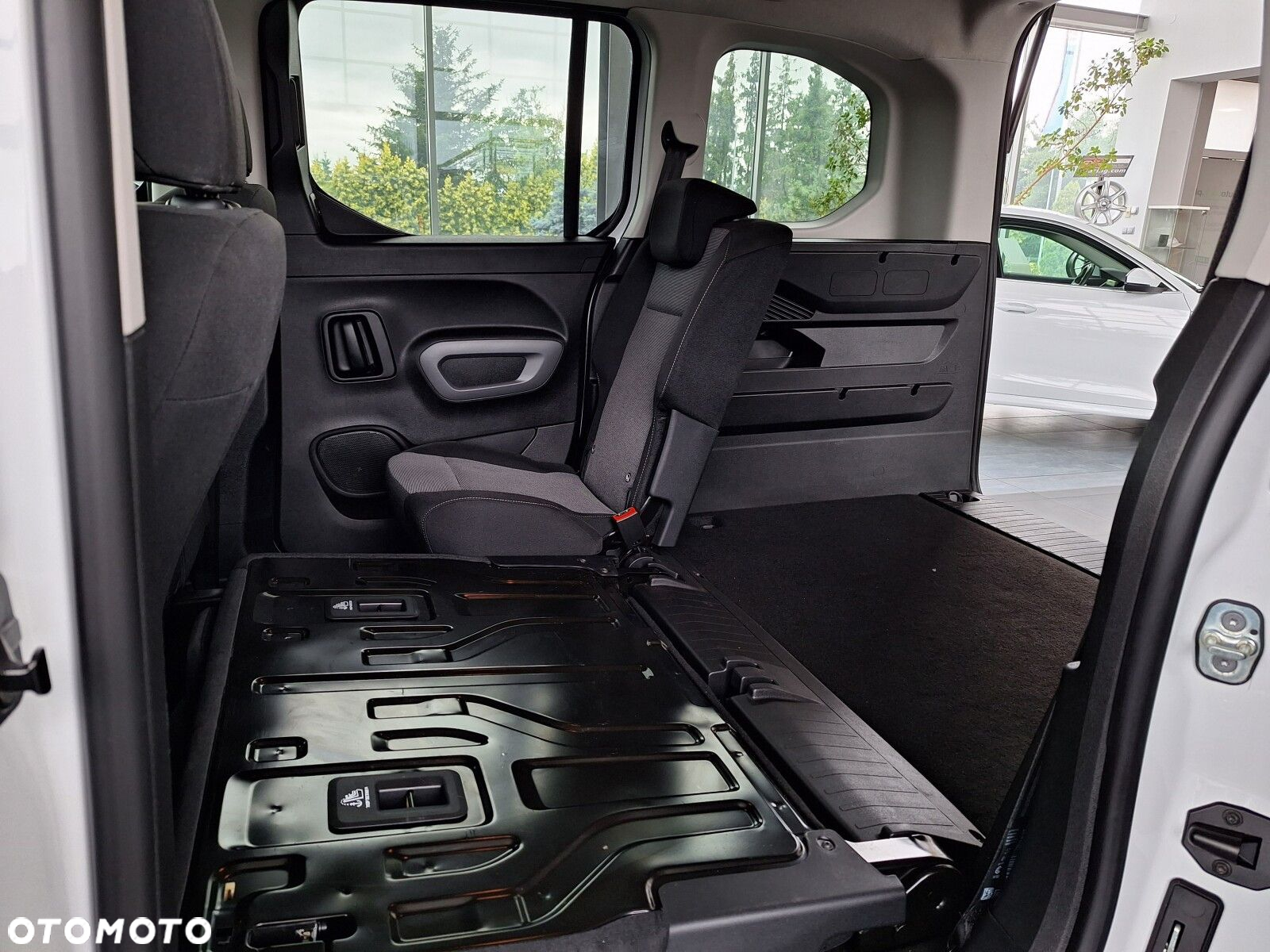 Toyota Proace City Verso 1.5 D-4D Business - 19