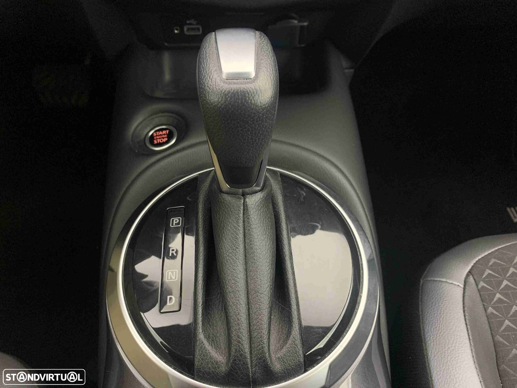 Nissan Juke 1.0 DIG-T N-Connecta NAV.+TwoTone NC DCT - 10