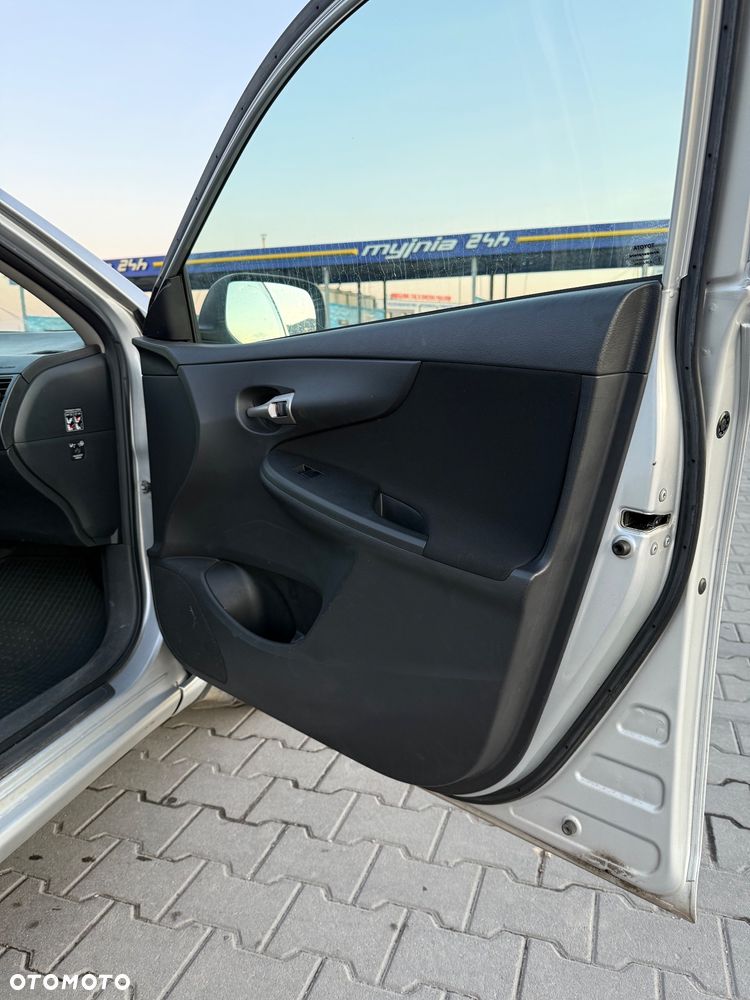 Toyota Corolla 1.4 VVT-i Luna - 15