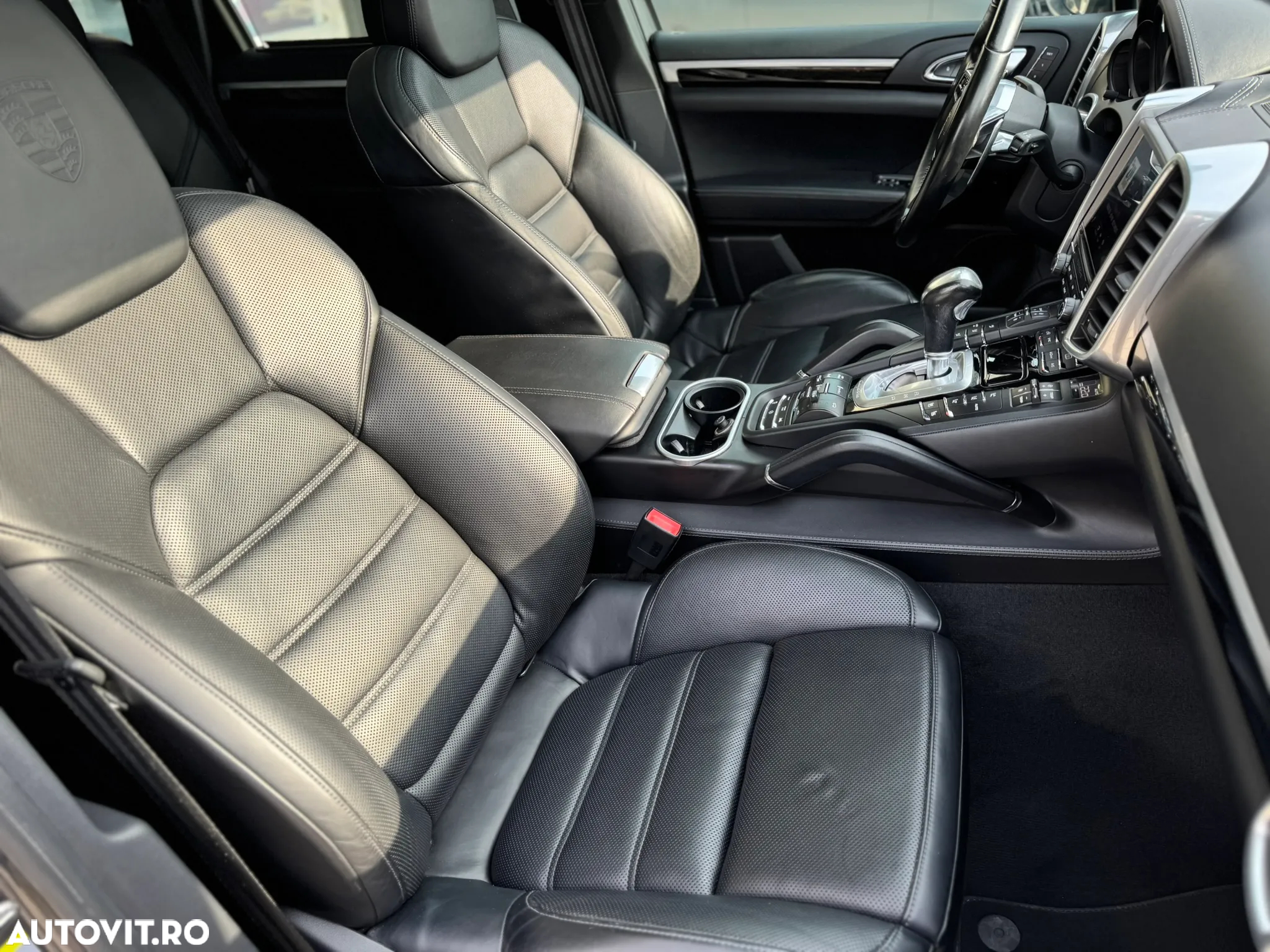 Porsche Cayenne - 28