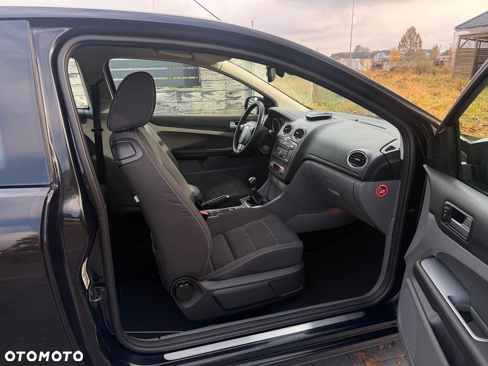 Ford Focus 1.6 16V Titanium - 10