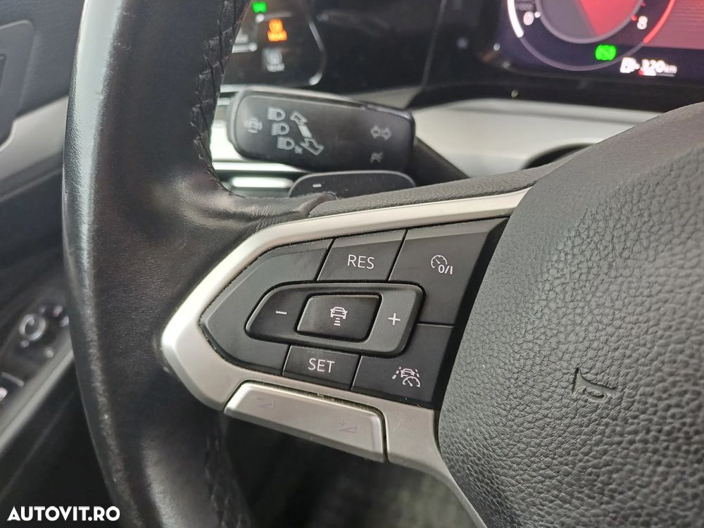 Volkswagen Golf 1.5 eTSI ACT DSG MHEV Life - 12