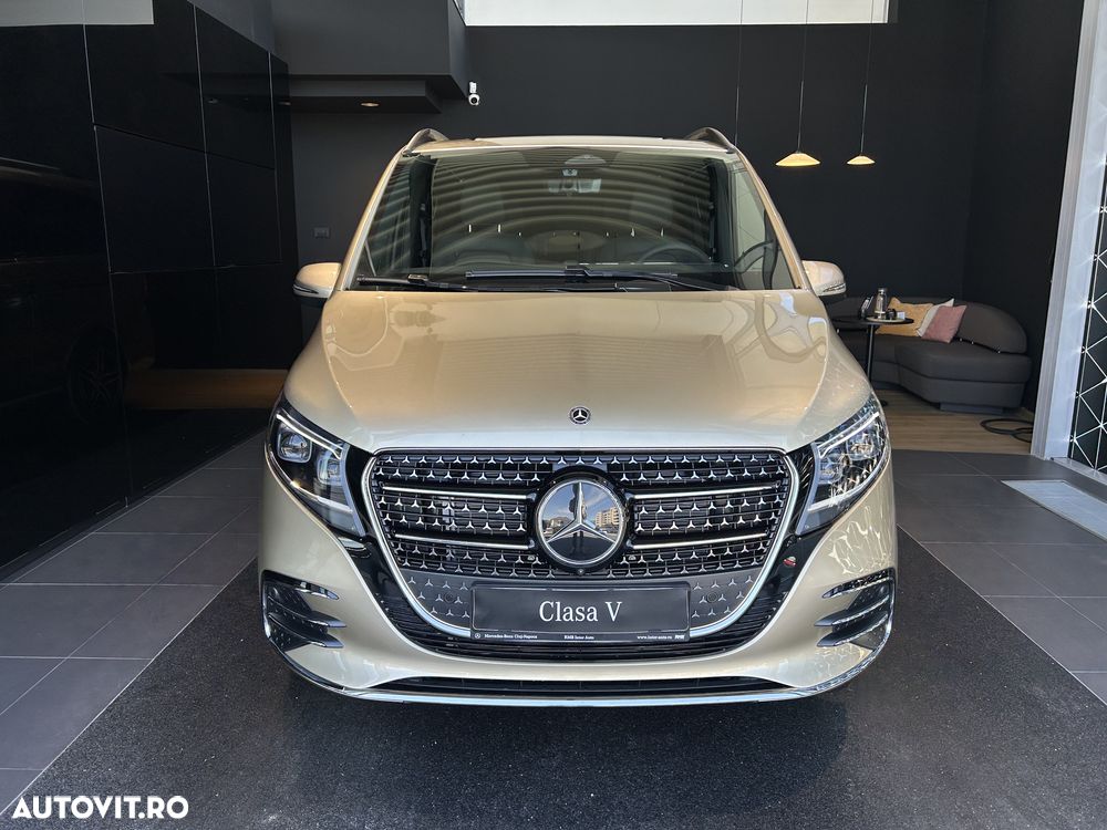 Mercedes-Benz V 300 d Extralang 4Matic 9G-TRONIC Exclusive - 2