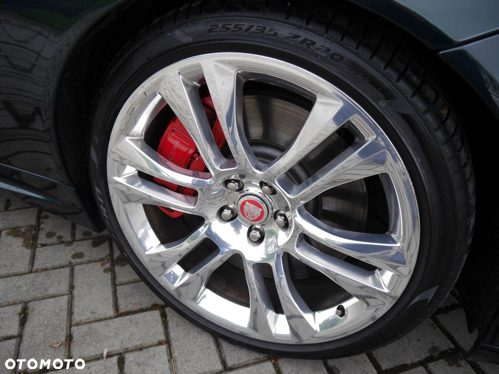 Jaguar XK XKR-S - 5