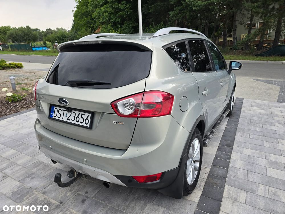 Ford Kuga 2.0 TDCi Titanium FWD - 4