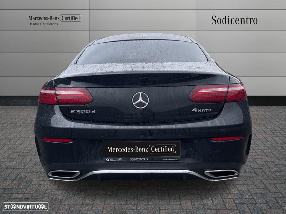 Mercedes-Benz E 300 d AMG Line 4Matic Aut. - 8
