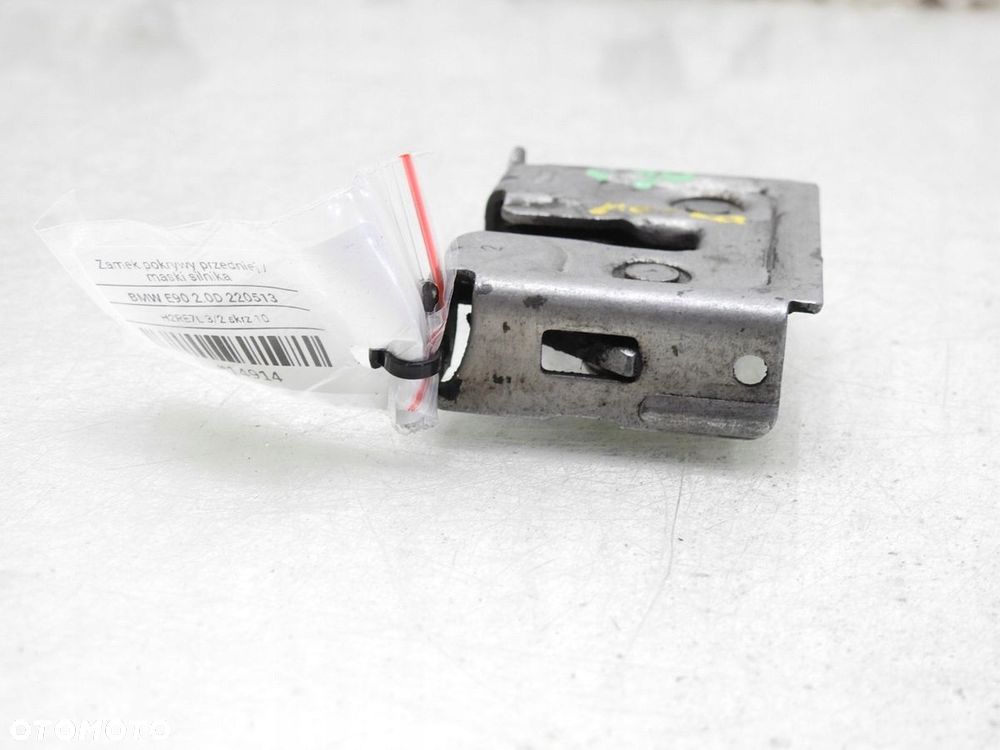 ZAMEK MASKI BMW 3 E90 7115229 - 3