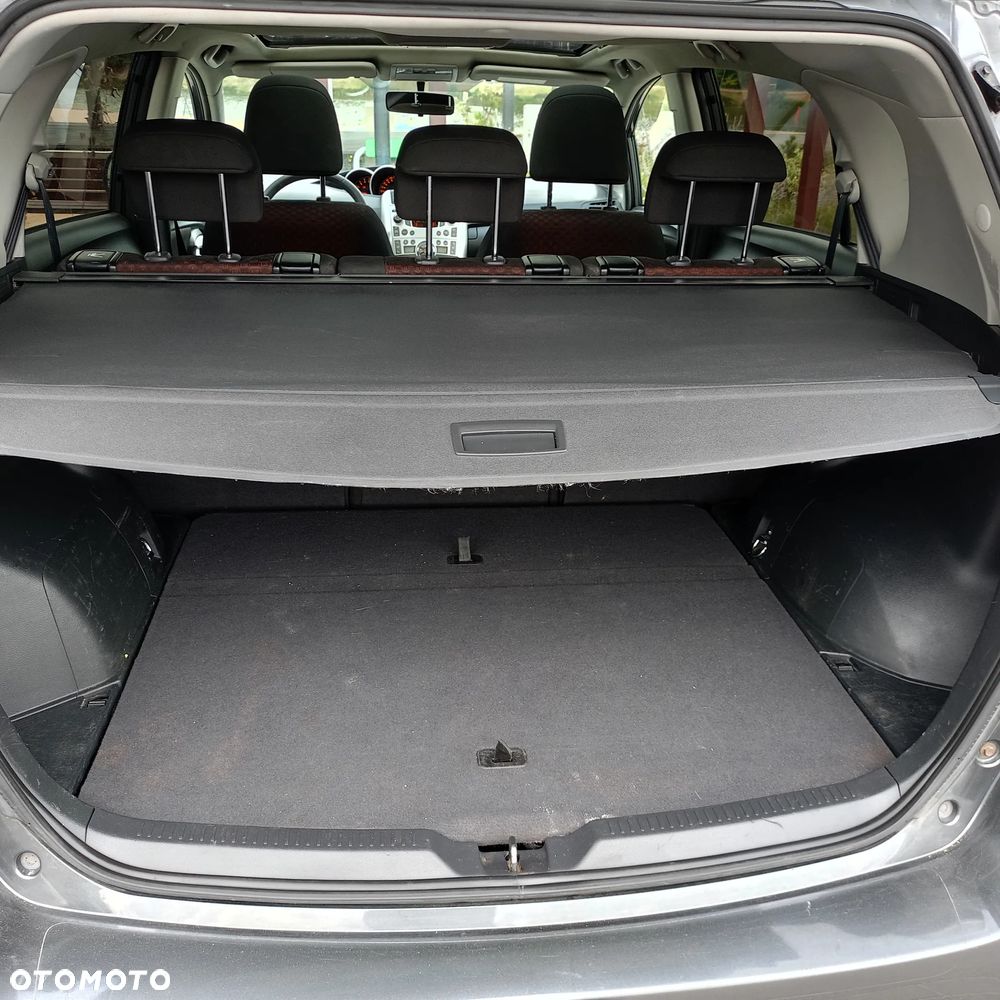 Toyota Verso 2.0 D-4D - 11