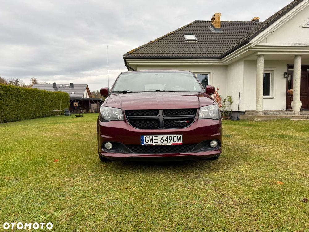 Dodge Grand Caravan 3.6 R/T - 7