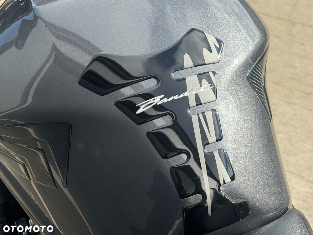 Suzuki Bandit - 17