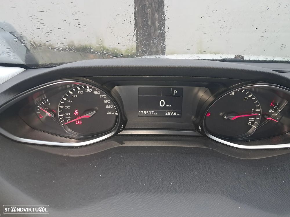 Peugeot 308 SW BlueHDi 130 EAT8 Stop & Start Tech Edition - 4