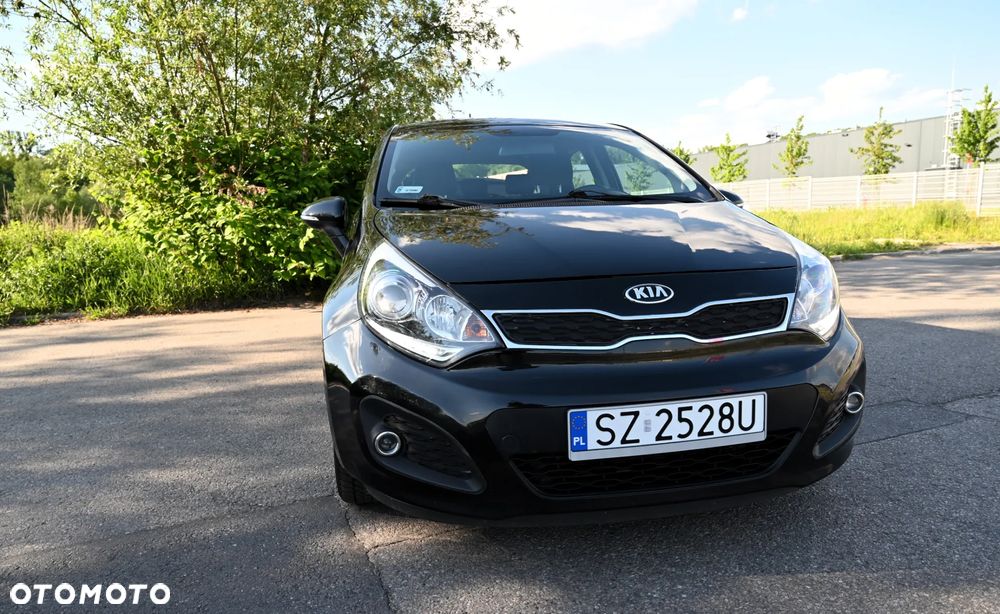 Kia Rio - 8