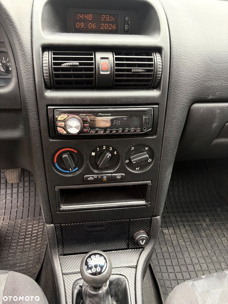 Opel Astra 1.6 Comfort - 8