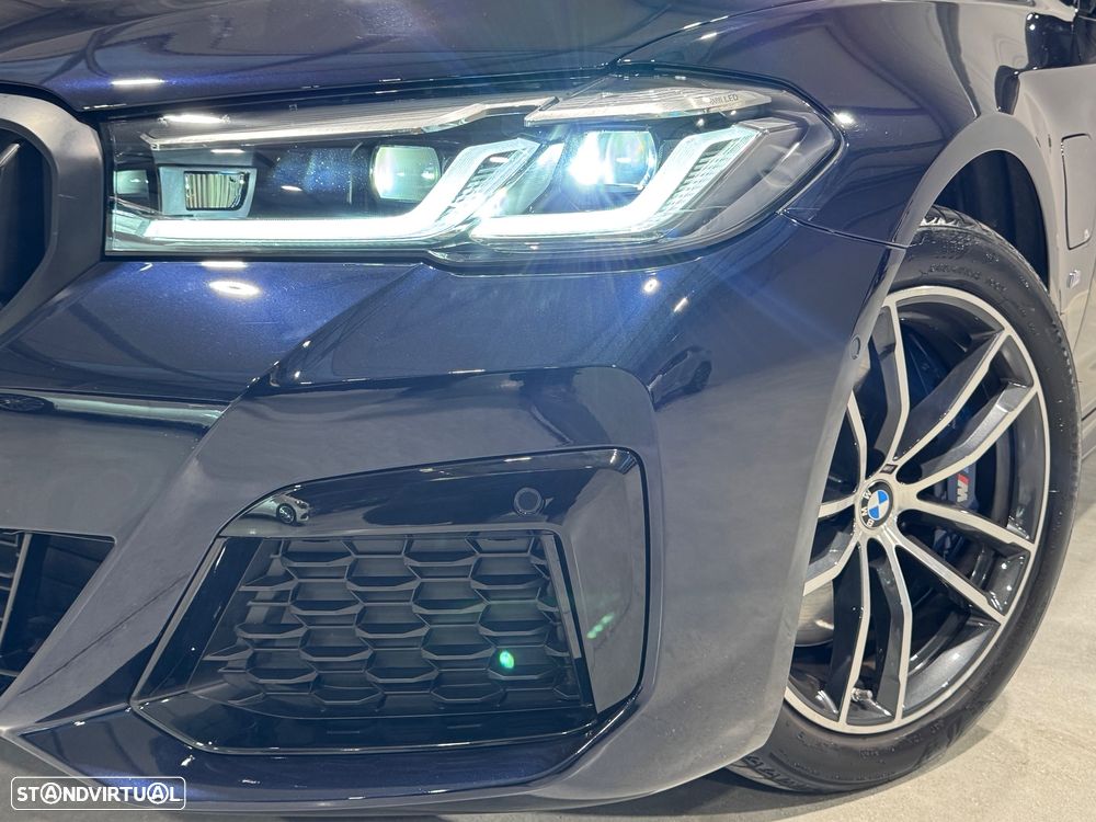 BMW 545 e xDrive Pack M - 22