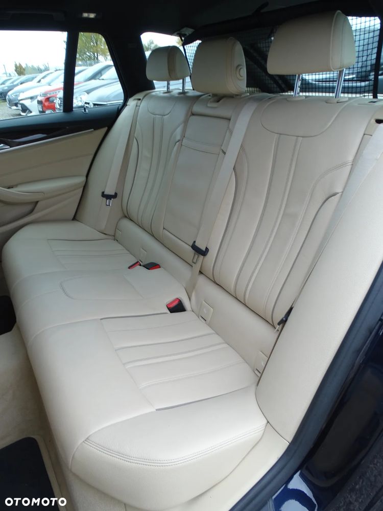 BMW Seria 5 530d xDrive M Sport sport - 27