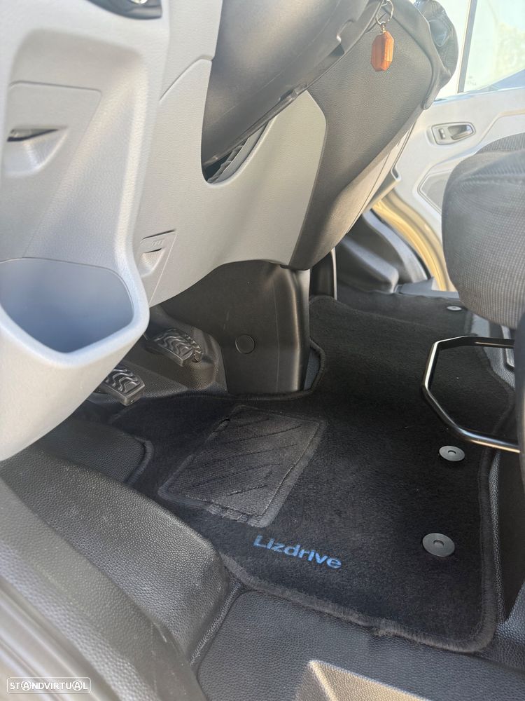 Ford transit - 16