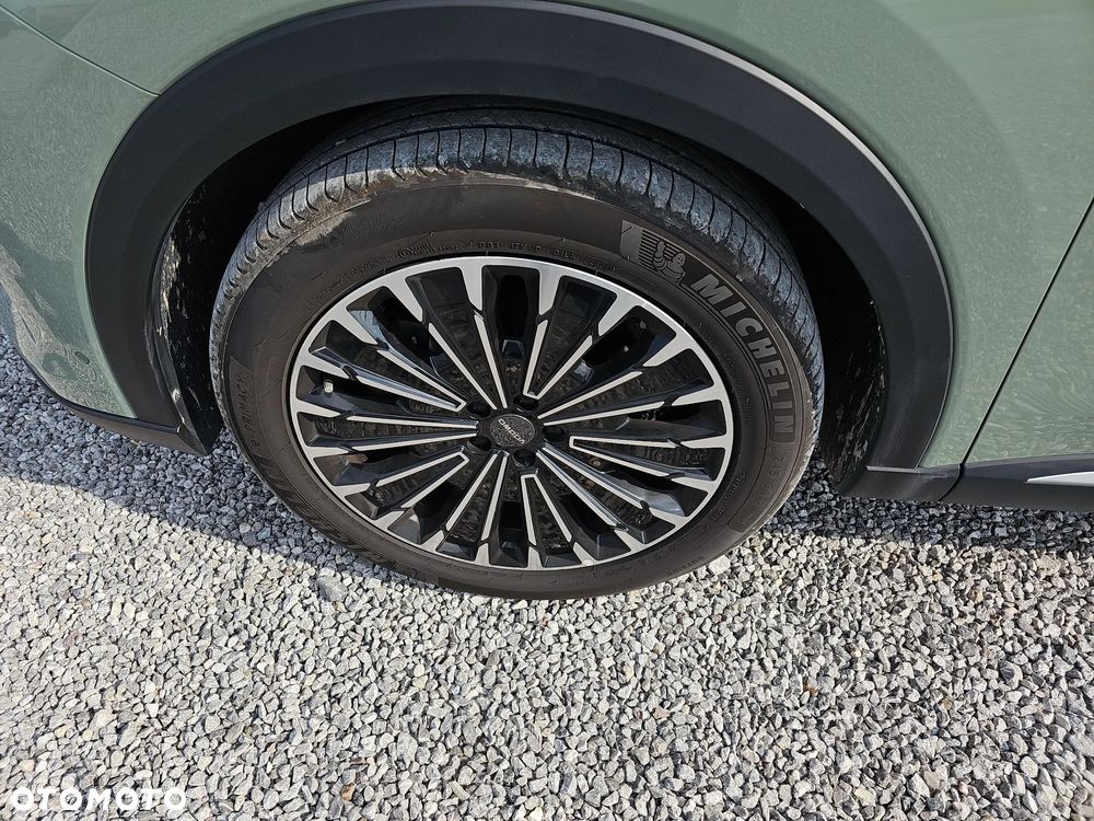 Omoda 9 1.5 Super Hybrid Exclusive AWD - 10