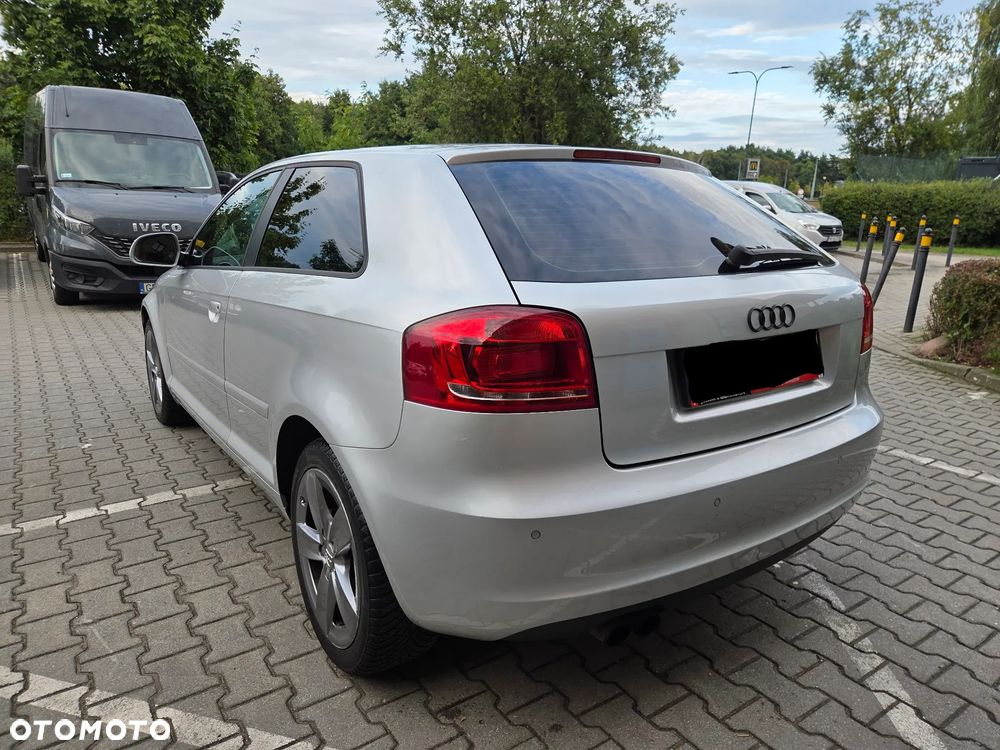 Audi A3 3-drzwiowe 2.0 TDI DPF Ambiente S tronic - 5
