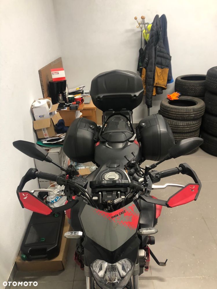 Yamaha MT - 12
