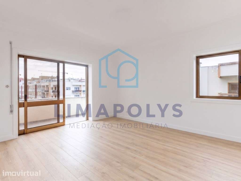 Apartamento T1 renovado a 100 metros da praia - Grande imagem: 3/11