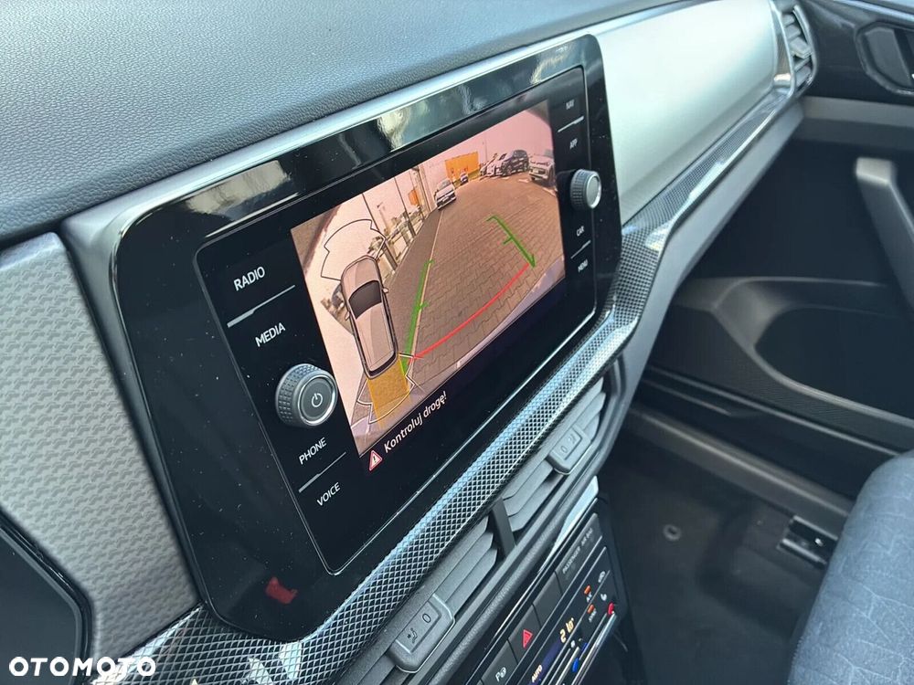 Volkswagen T-Cross - 16