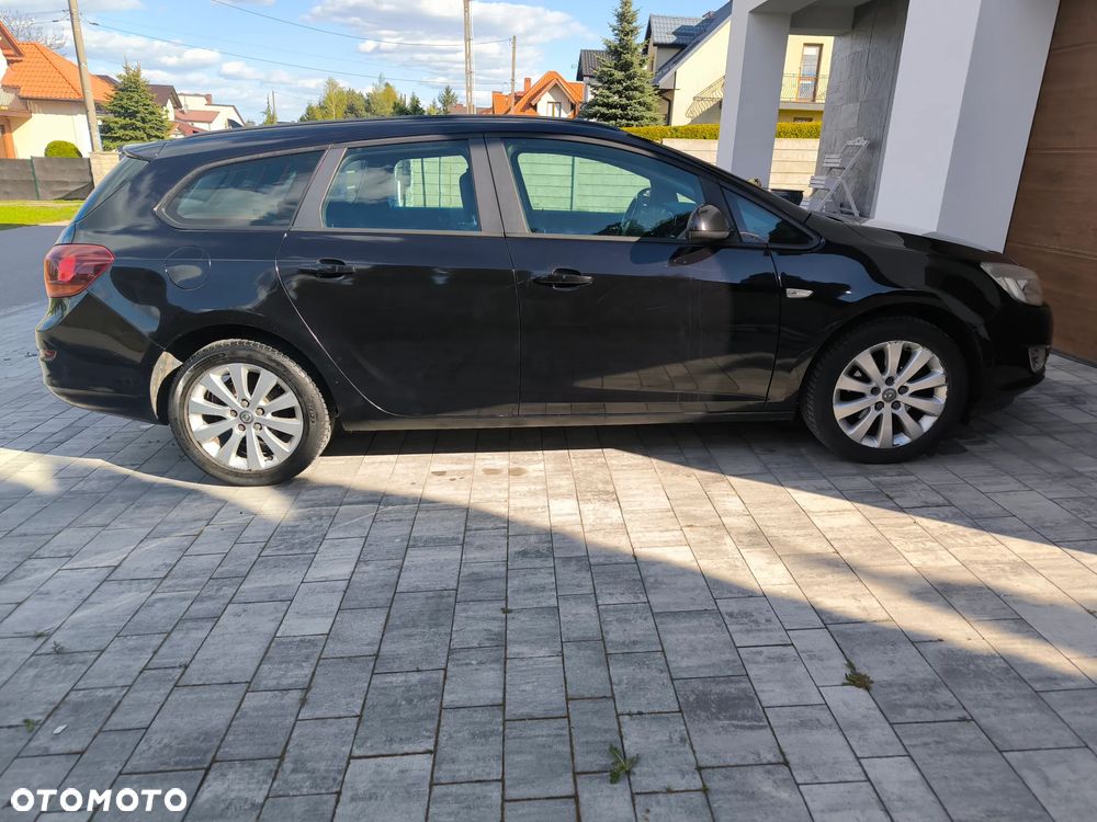 Opel Astra 1.7 CDTI DPF Cosmo - 2