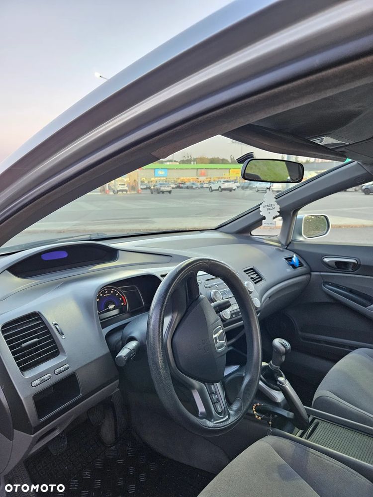 Honda Civic 1.8 Comfort - 8