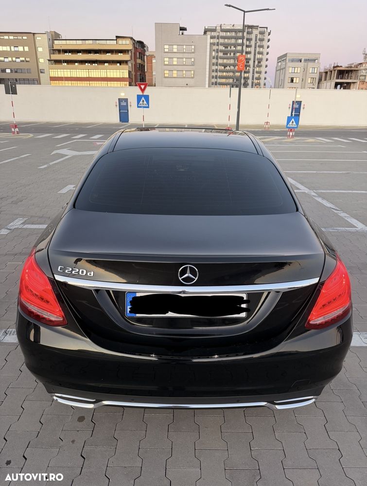 Mercedes-Benz C 2017 photo 2