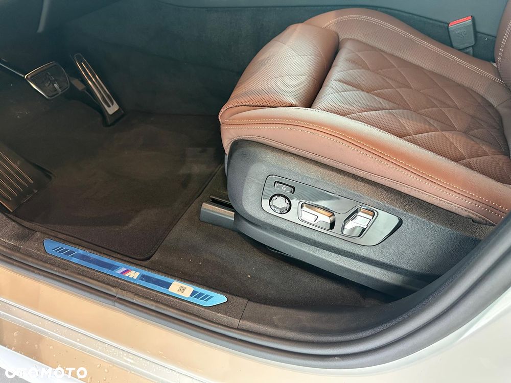 BMW X5 xDrive30d mHEV sport - 13