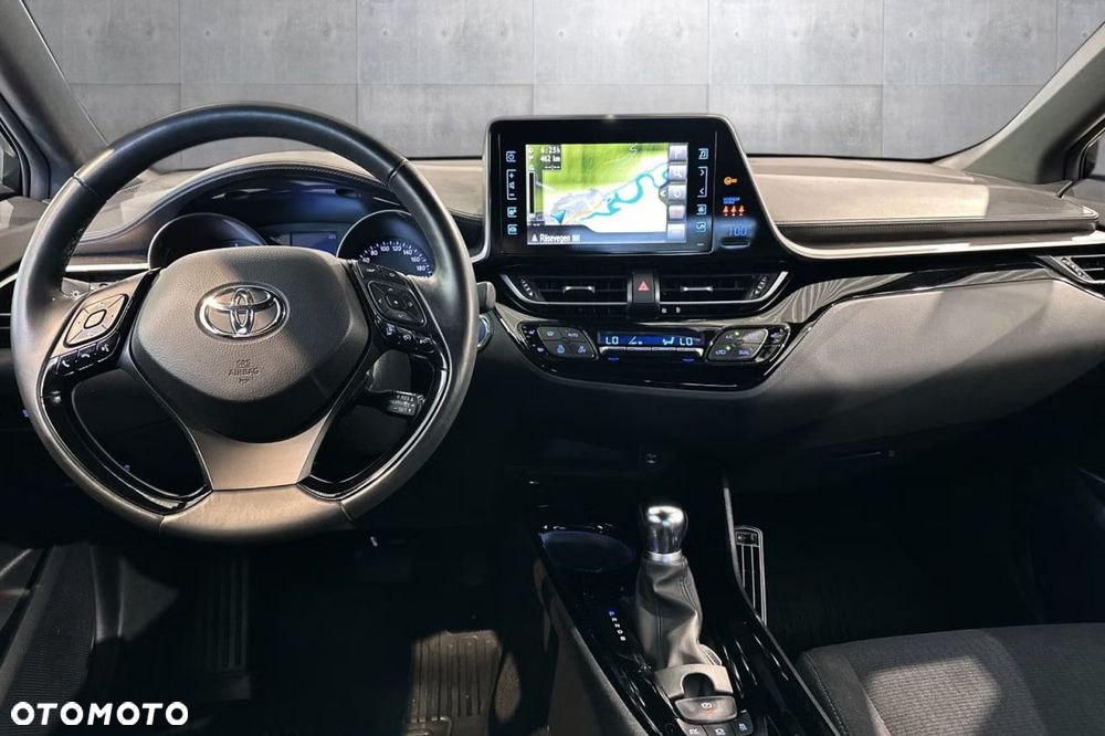 Toyota C-HR Lounge - 8