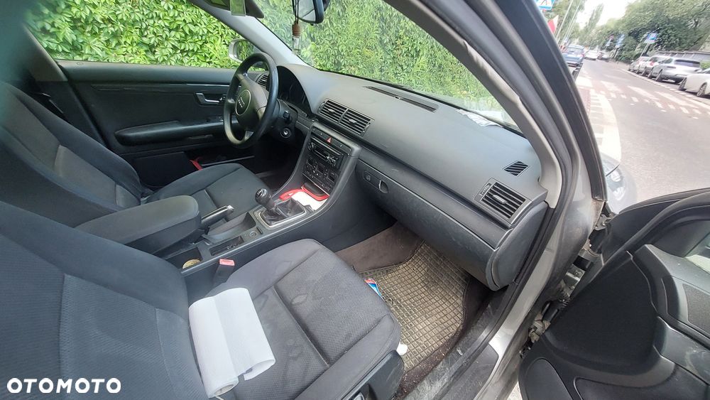 Audi A4 Avant - 4
