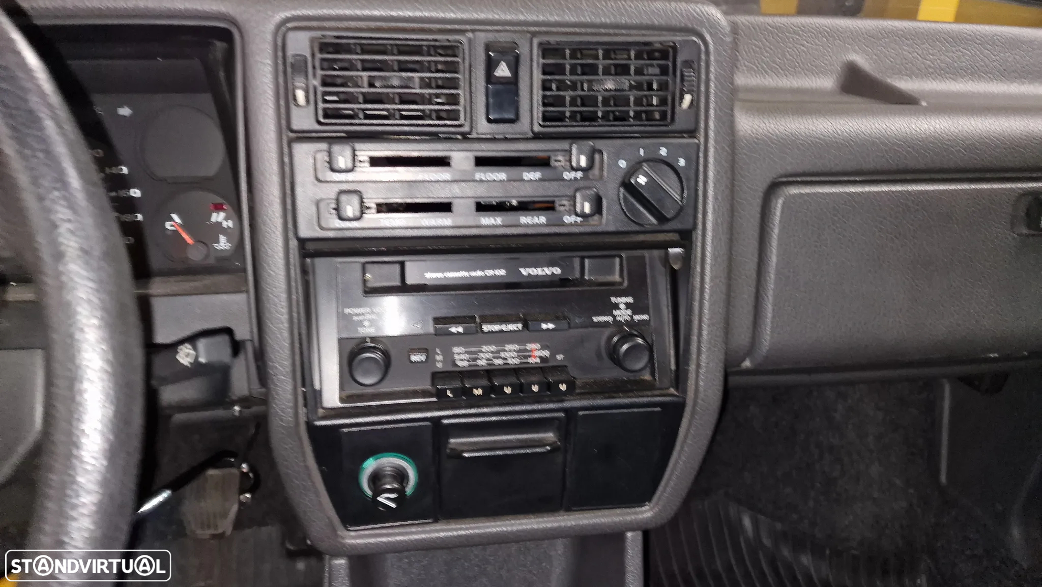 Volvo 340 - 12
