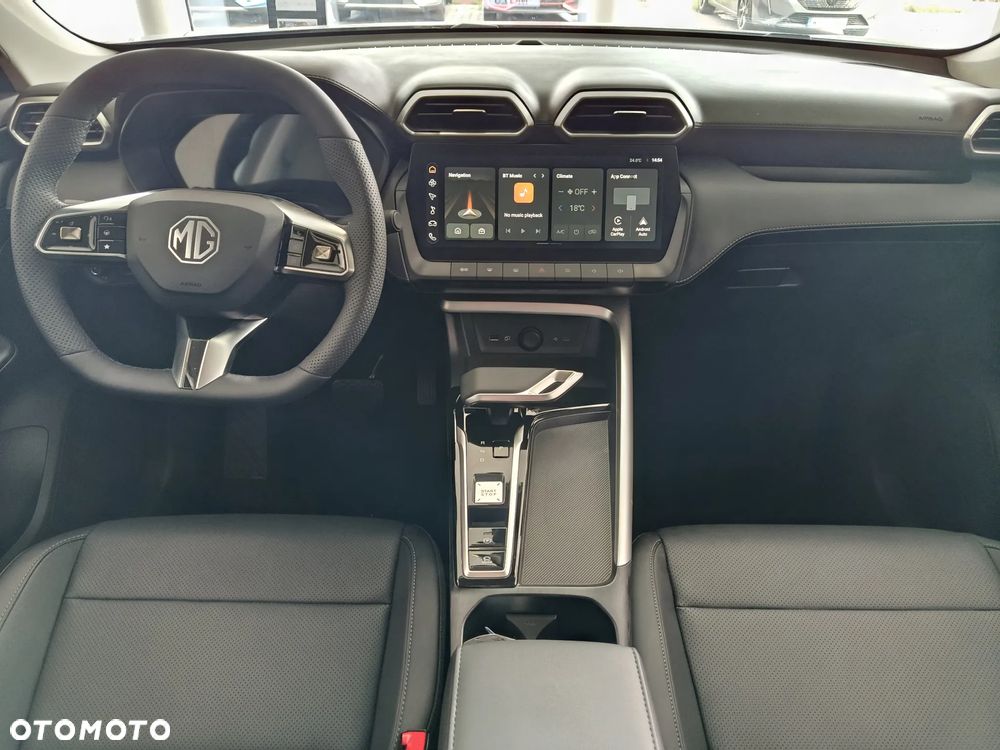 MG ZS Hybrid+ - 8