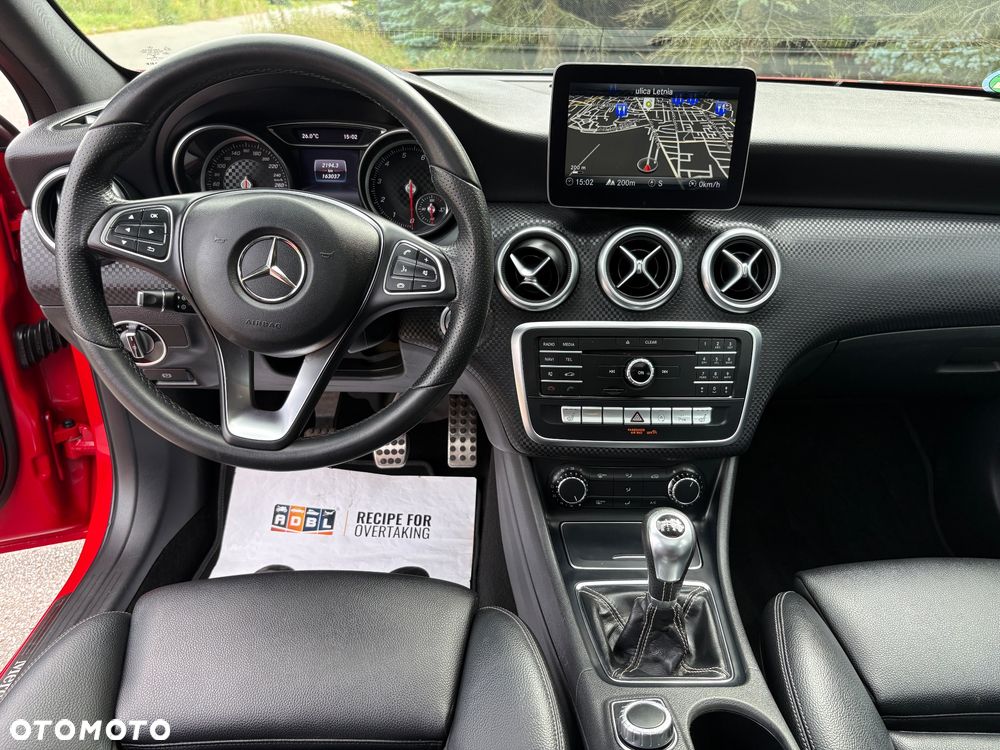Mercedes-Benz Klasa A 180 (BlueEFFICIENCY) Urban - 33