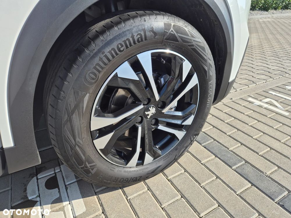 Peugeot 2008 PureTech 130 Allure S&S EAT8 - 7