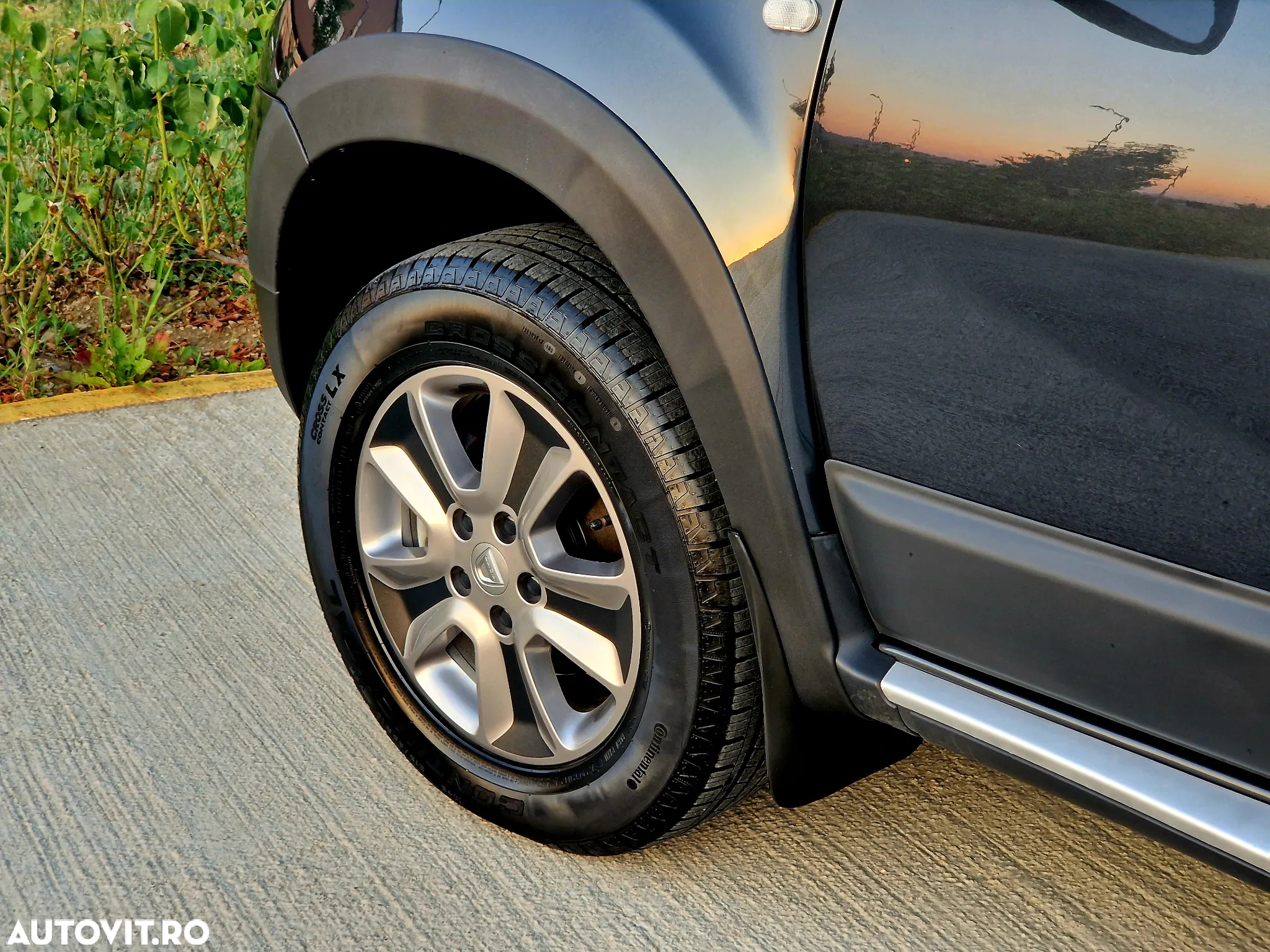 Dacia Duster 1.5 dCi 4x2 Laureate - 8