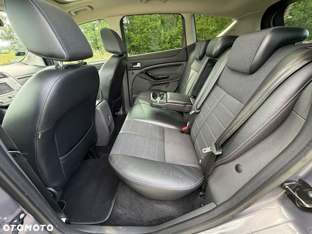 Ford Kuga - 15