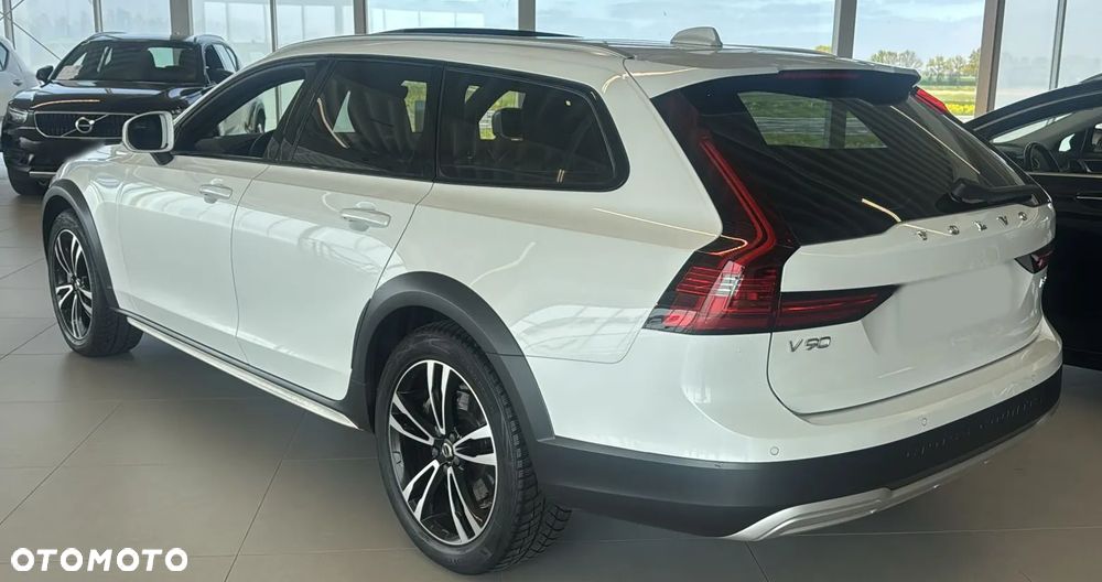 Volvo V90 Cross Country B5 D AWD Geartronic Pro - 2