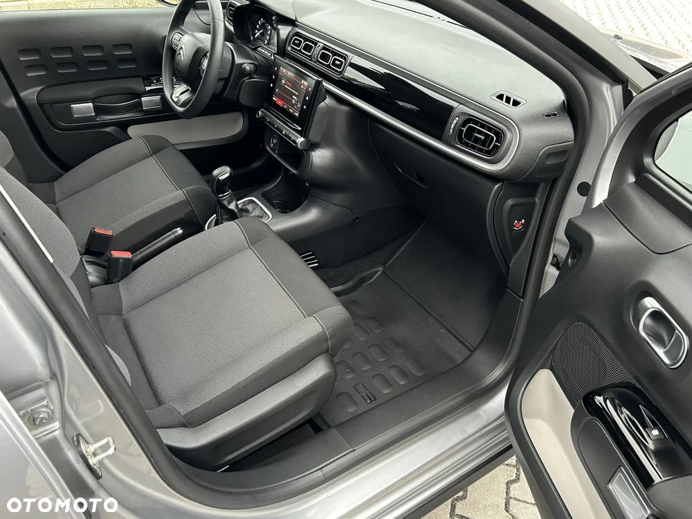 Citroën C3 1.2 PureTech Shine - 17