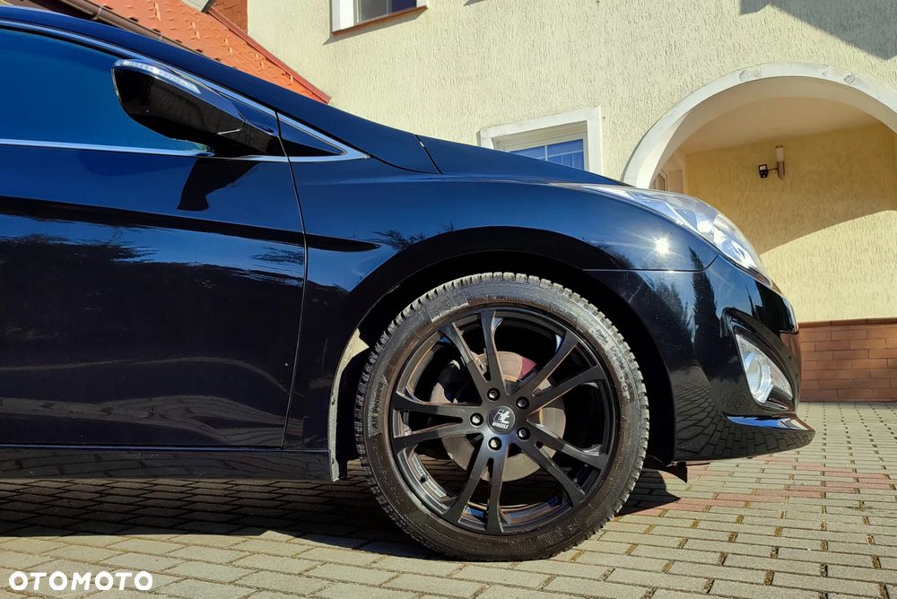 Hyundai i40 i40cw 1.6 Fifa World Cup Edition - 31